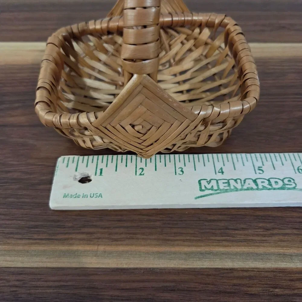 Miniature Buttocks Egg Woven Basket Primitive Rustic Country Decor 4x5
